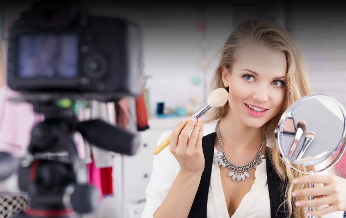 Celebrity Posing with lingual braces